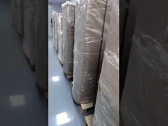 As pilhas de carregamento da C.C. são empacotadas e enviadas